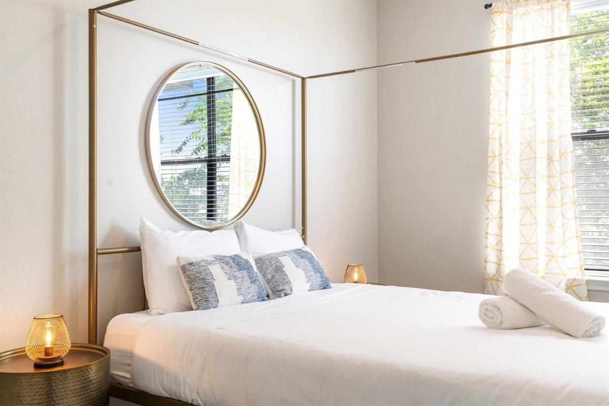 Modern 2B Near Downtown With Pool And Cozy King Beds Austin Exterior foto