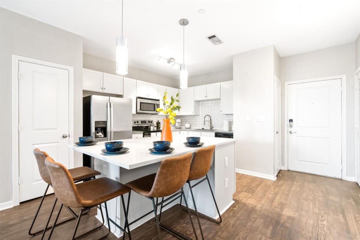 Modern 2B Near Downtown With Pool And Cozy King Beds Austin Exterior foto